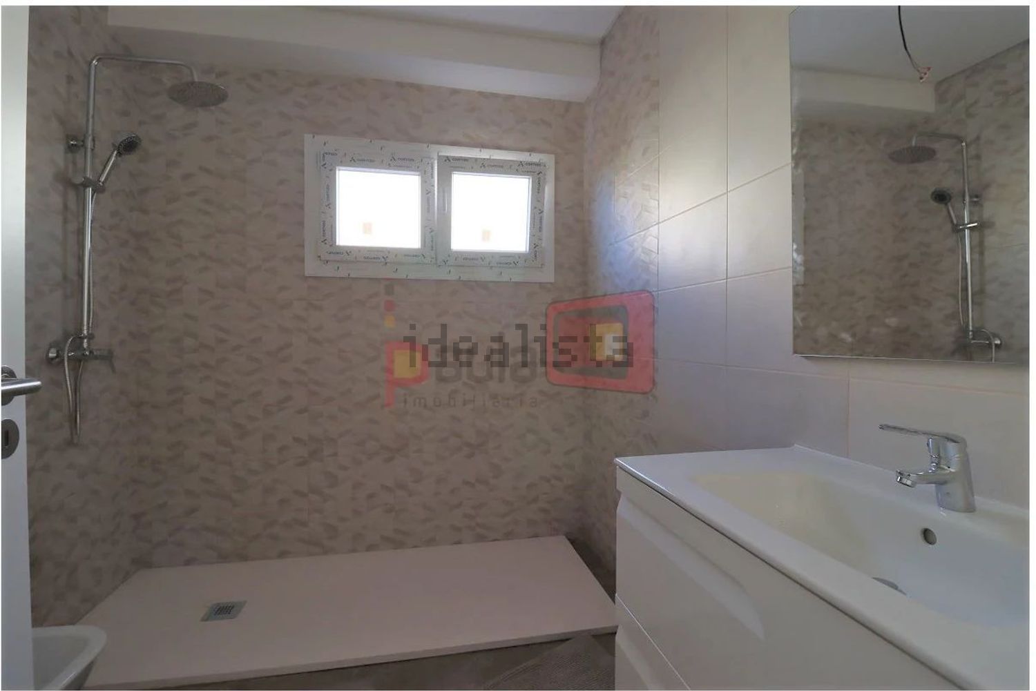 双拼别墅出售在Rua Fonte do Nico, 35 - 照片