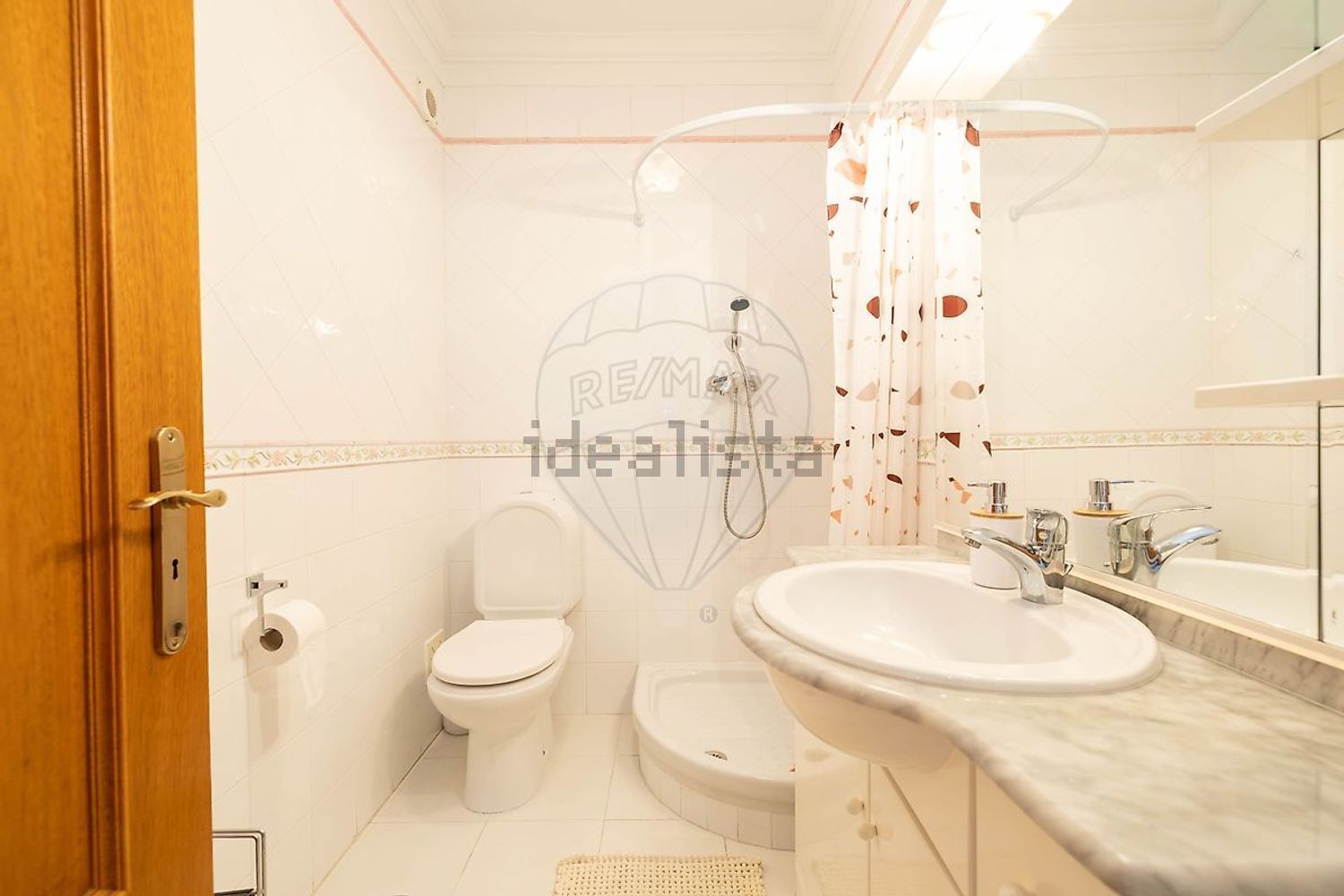 公寓 t2出售在Rua Poço - 卫生间