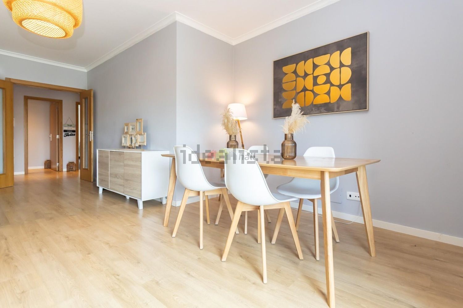 公寓 t2出售在Rua Alves Roçadas - 客厅