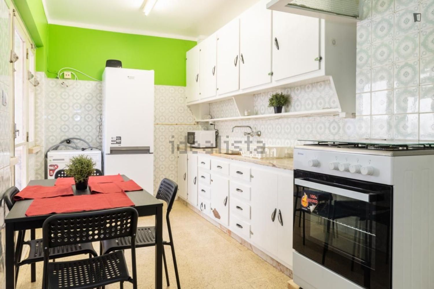 出租房间在Rua Padre António Vieira - 厨房