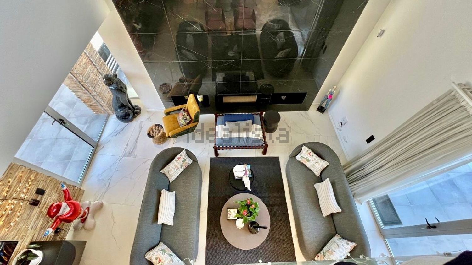 小楼房或独栋别墅出售在Rua Mato das Cruzadas - 客厅