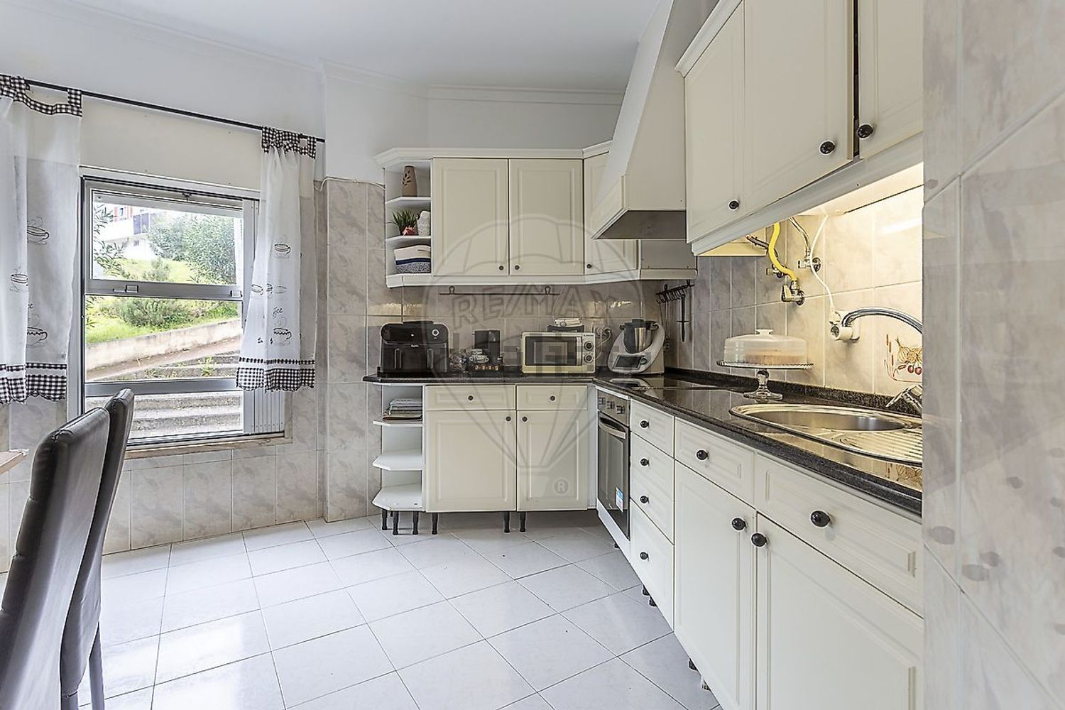 出租公寓 t2在Praça Arquimedes Silva Santos - 厨房