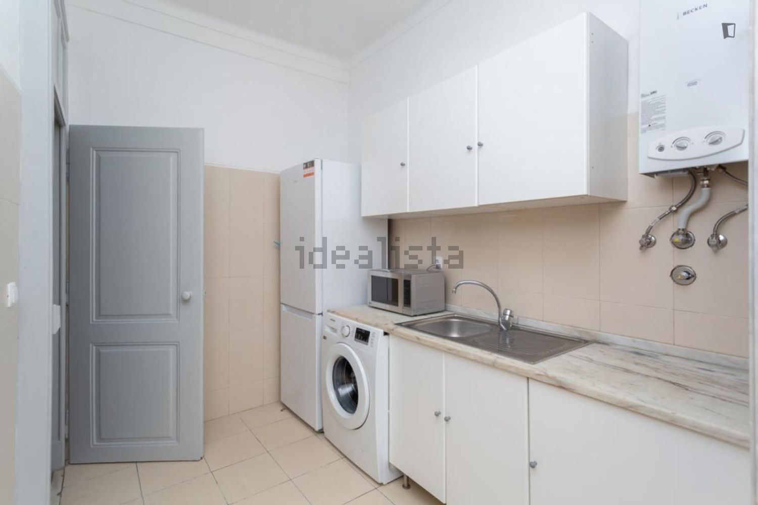 出租房间在Rua do Carrião - 厨房