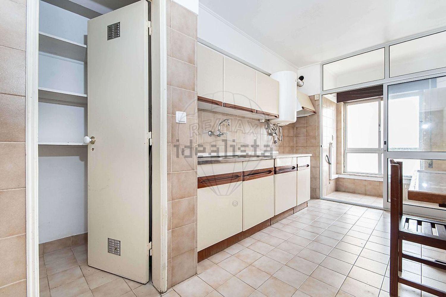 公寓 t2出售在Praceta Almirante Reis - 厨房