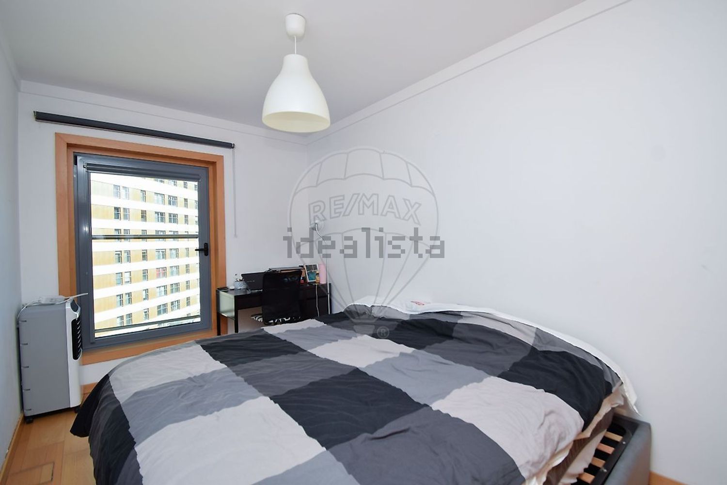 公寓 t2出售在Alameda dos Oceanos - 卧室