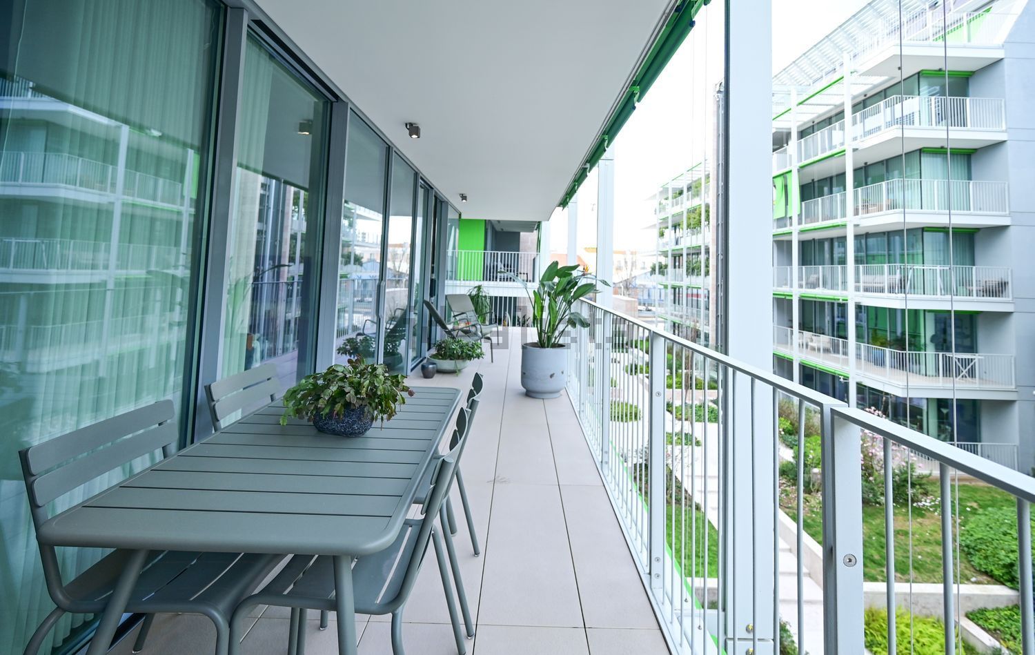 公寓 t3出售在Avenida Infante Dom Henrique, 110 - 露台