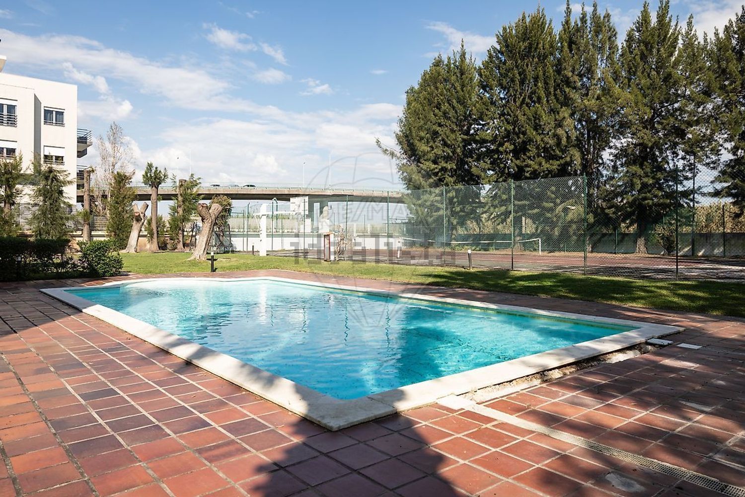 公寓 t3出售在Avenida Barranco de Cegos - 游泳池