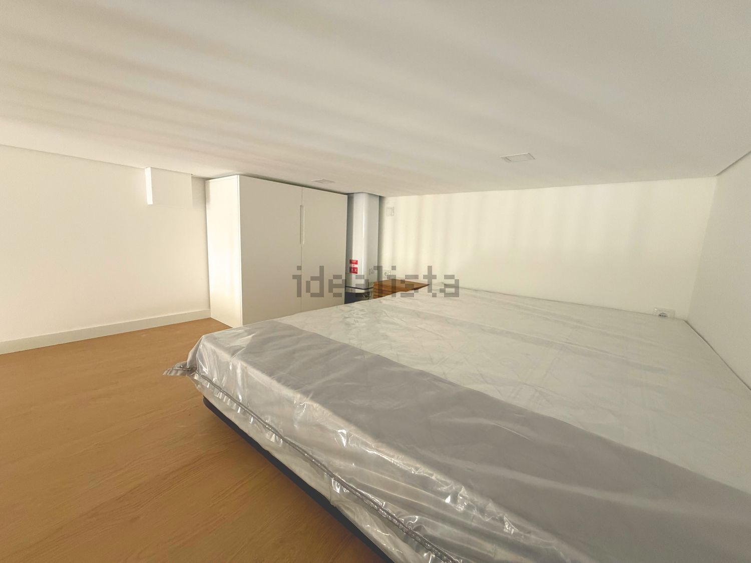 出租t0（单人公寓）在Avenida Dom Francisco Maria da Silva, 1 - 卧室