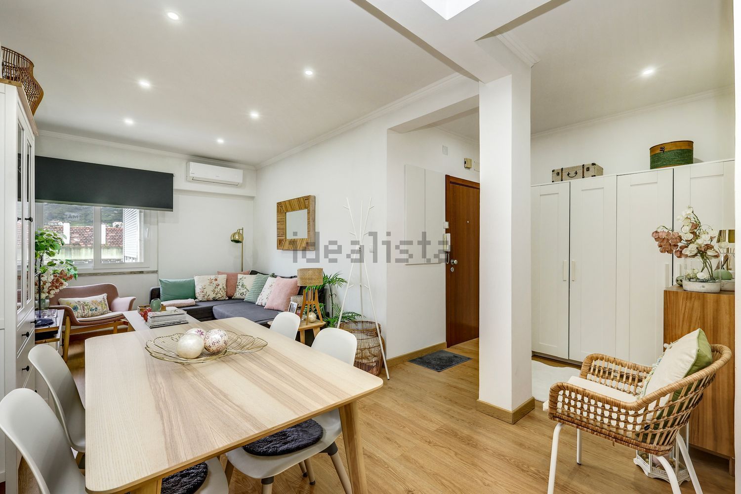 公寓 t2出售在Rua Tenente Coronel Salgueiro Maia - 客厅