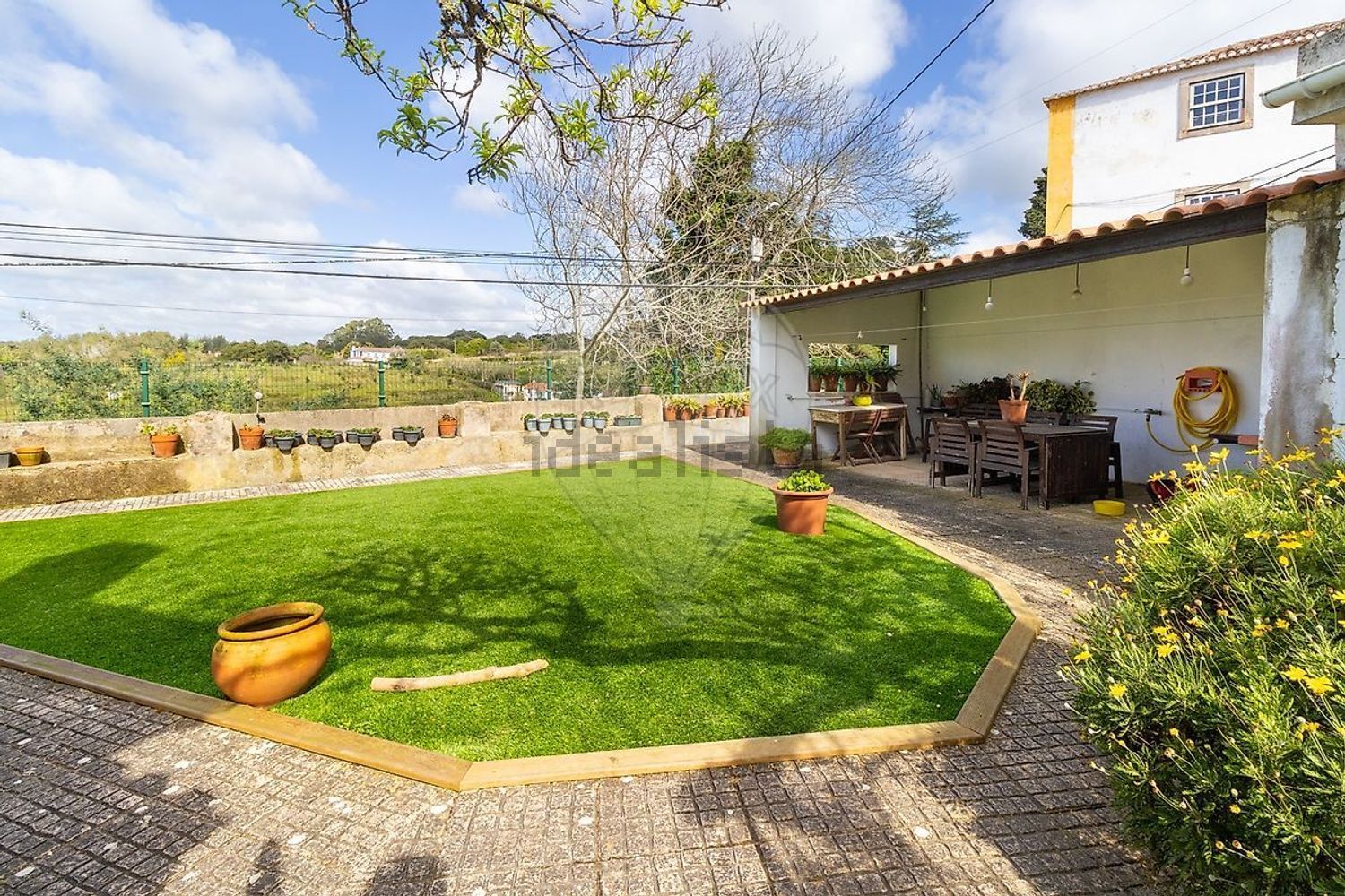 小楼房或独栋别墅出售在Rua António Rodrigues Pimenta - 外立面