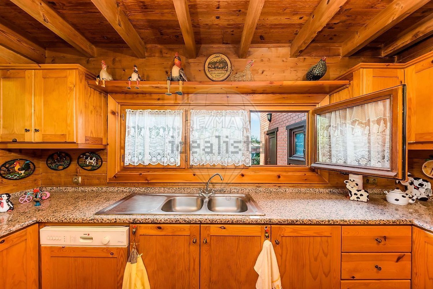 小楼房或独栋别墅出售Ip1 - 厨房