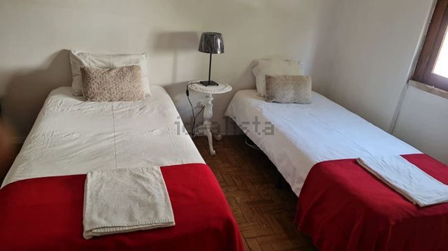 小楼房或独栋别墅出售在Avenida Doutor Carlos Leal, 3 a - 卧室