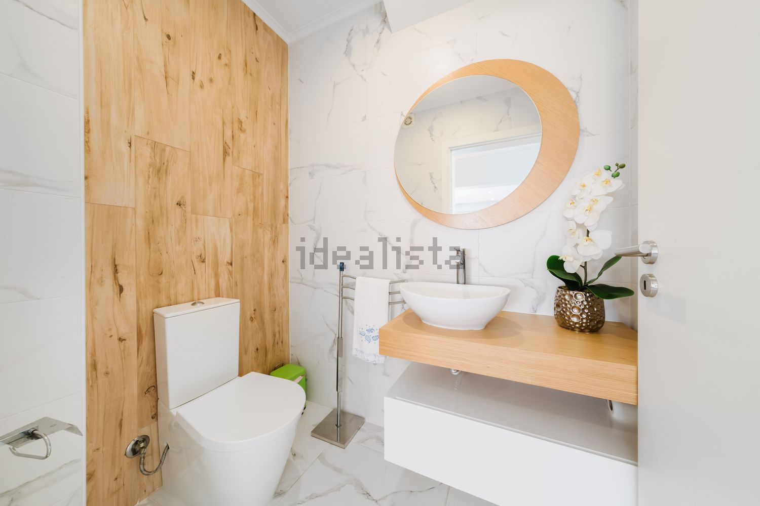 小楼房或独栋别墅出售在Redondos - 卫生间