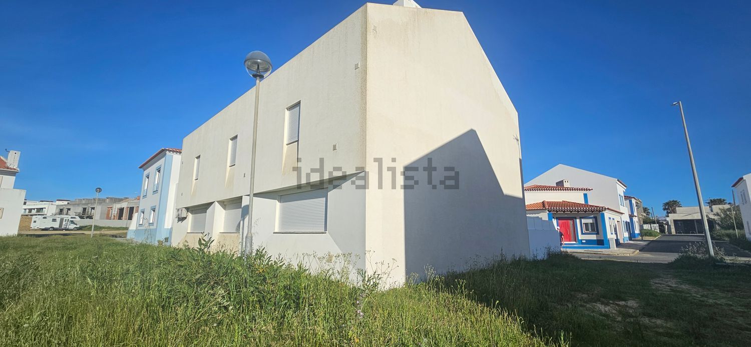 双拼别墅出售在Rua Rui Veloso - 外立面