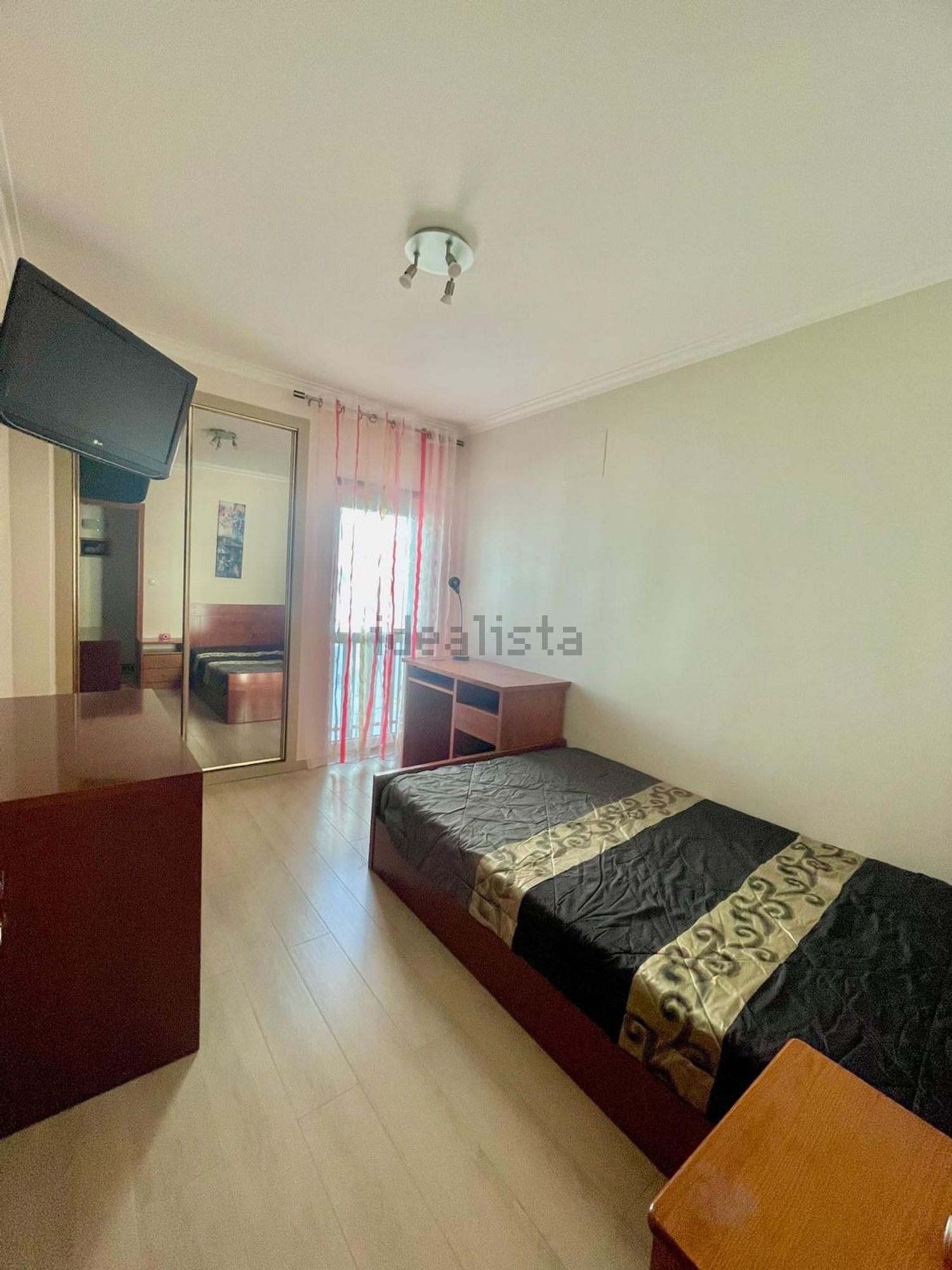 出租公寓 t3Campo Soares dos Reis, 27 - 卧室