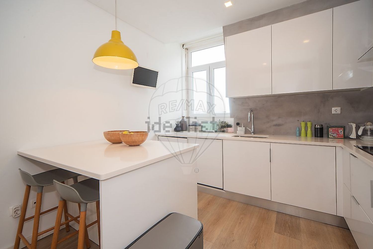 公寓 t3出售在Rua de São Bernardo, 34 a - 厨房