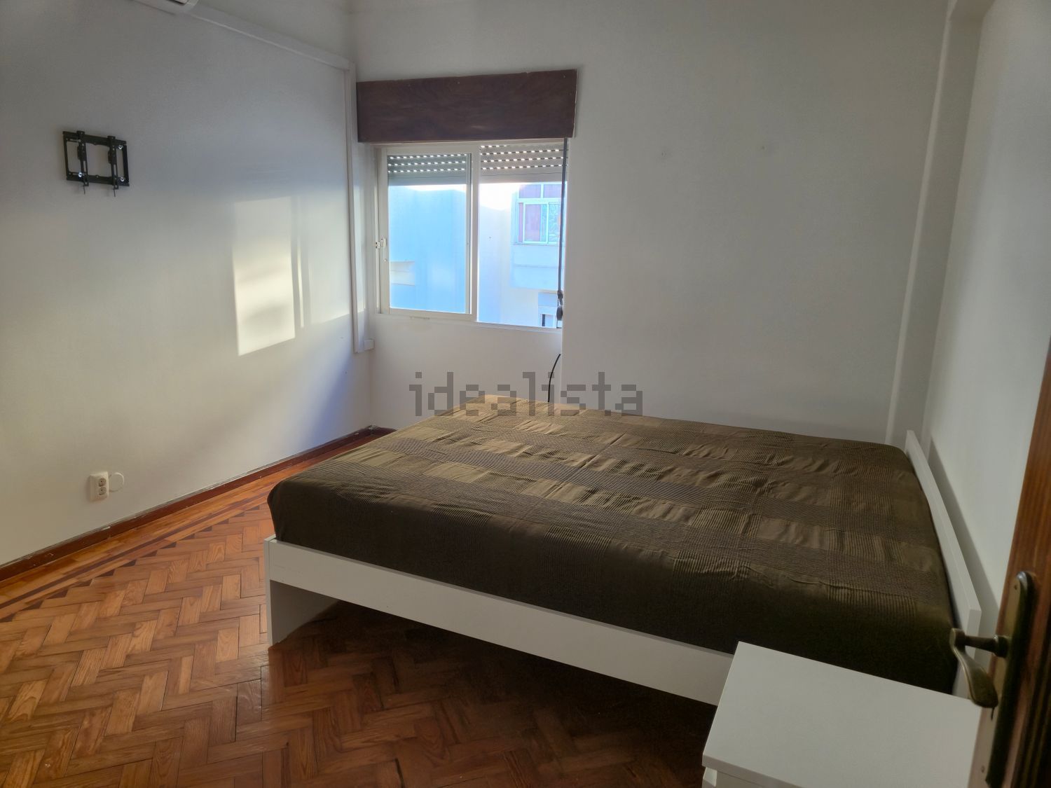 出租公寓 t2在Rua Engenheiro Quartin Graça, 18 - 卧室