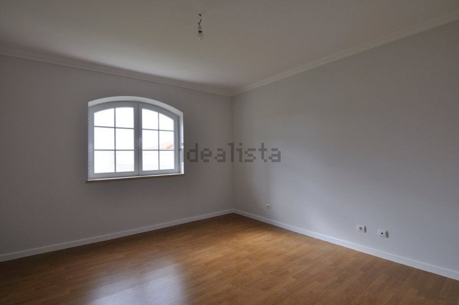 出租小楼房或独栋别墅Peral, 2550 - 居住