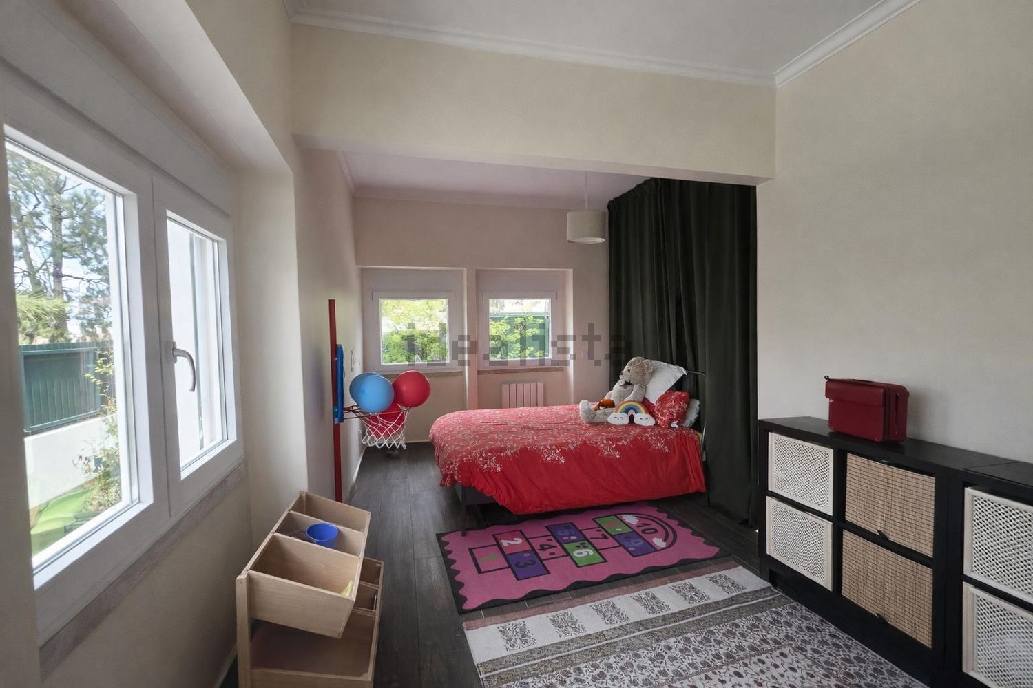 小楼房或独栋别墅出售在Estrada Nacional 10 - 卧室