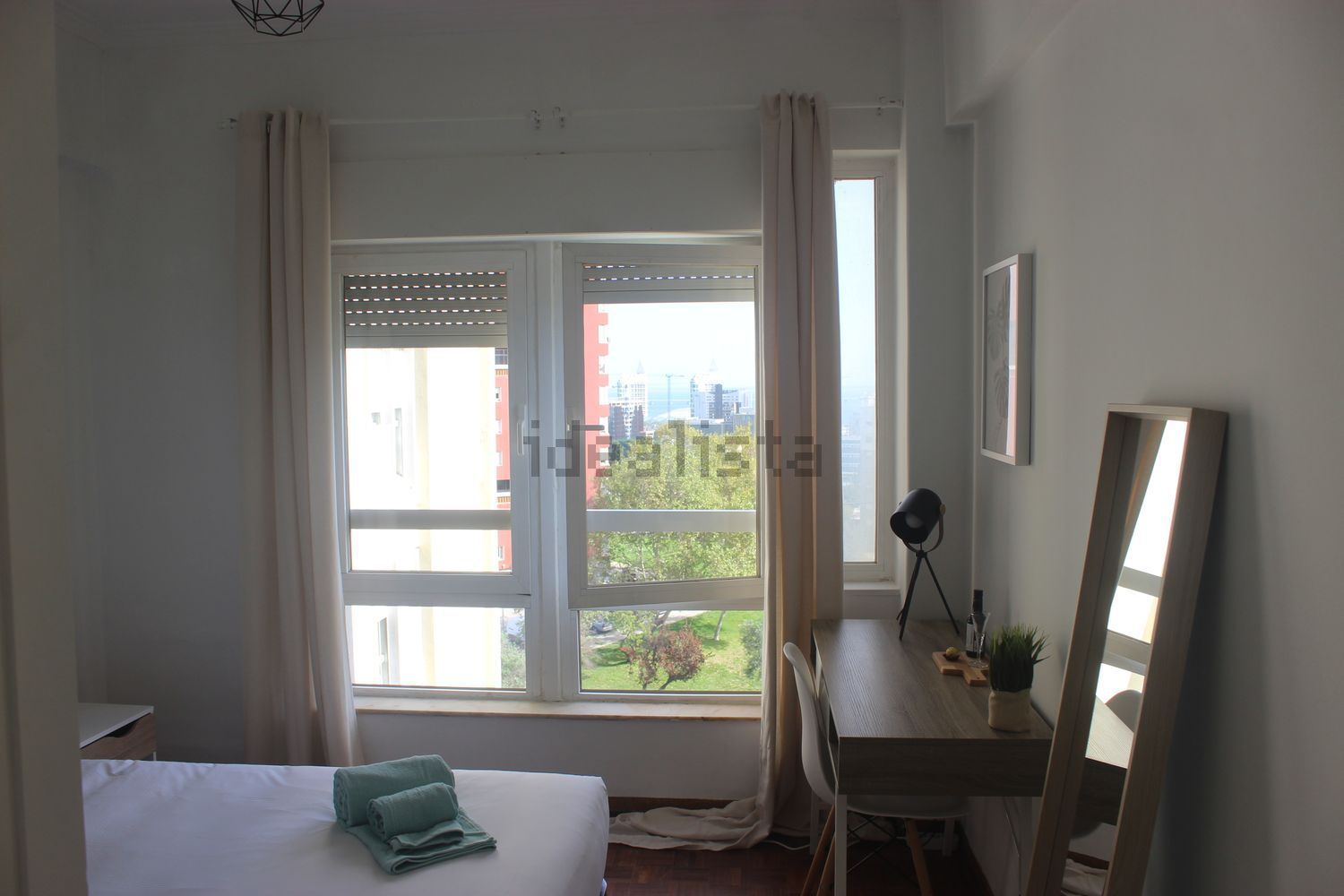 出租房间在Avenida Cidade de Luanda, 485 - 卧室