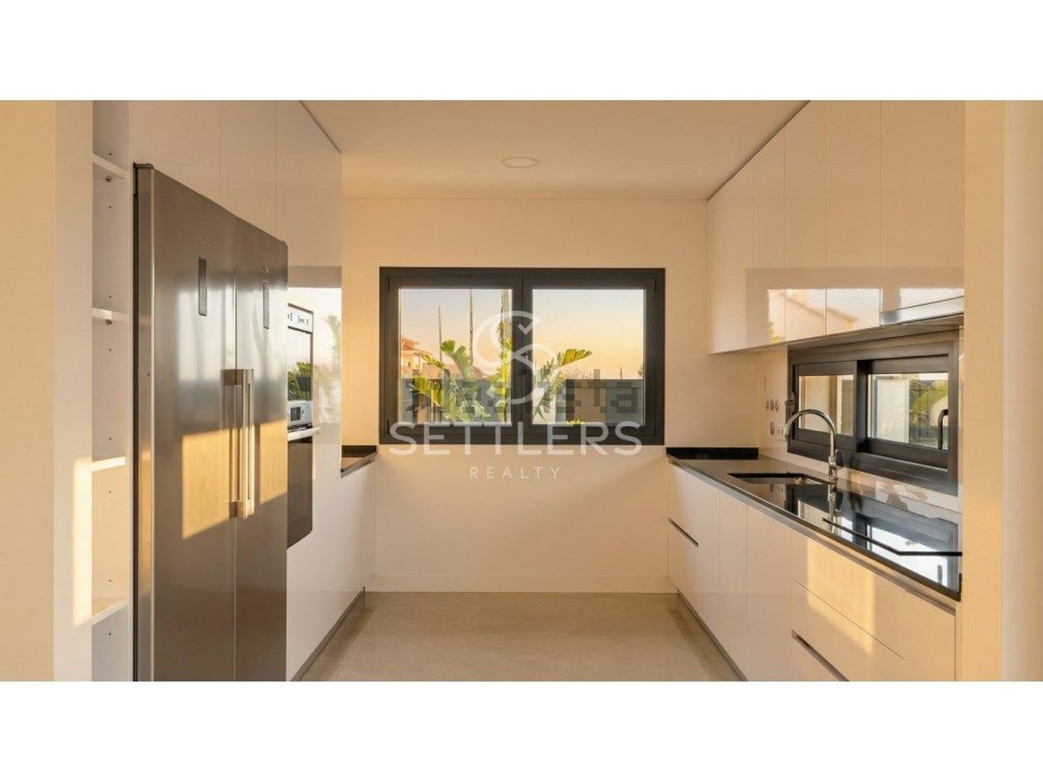 双拼别墅出售在Porto Salvo - 厨房