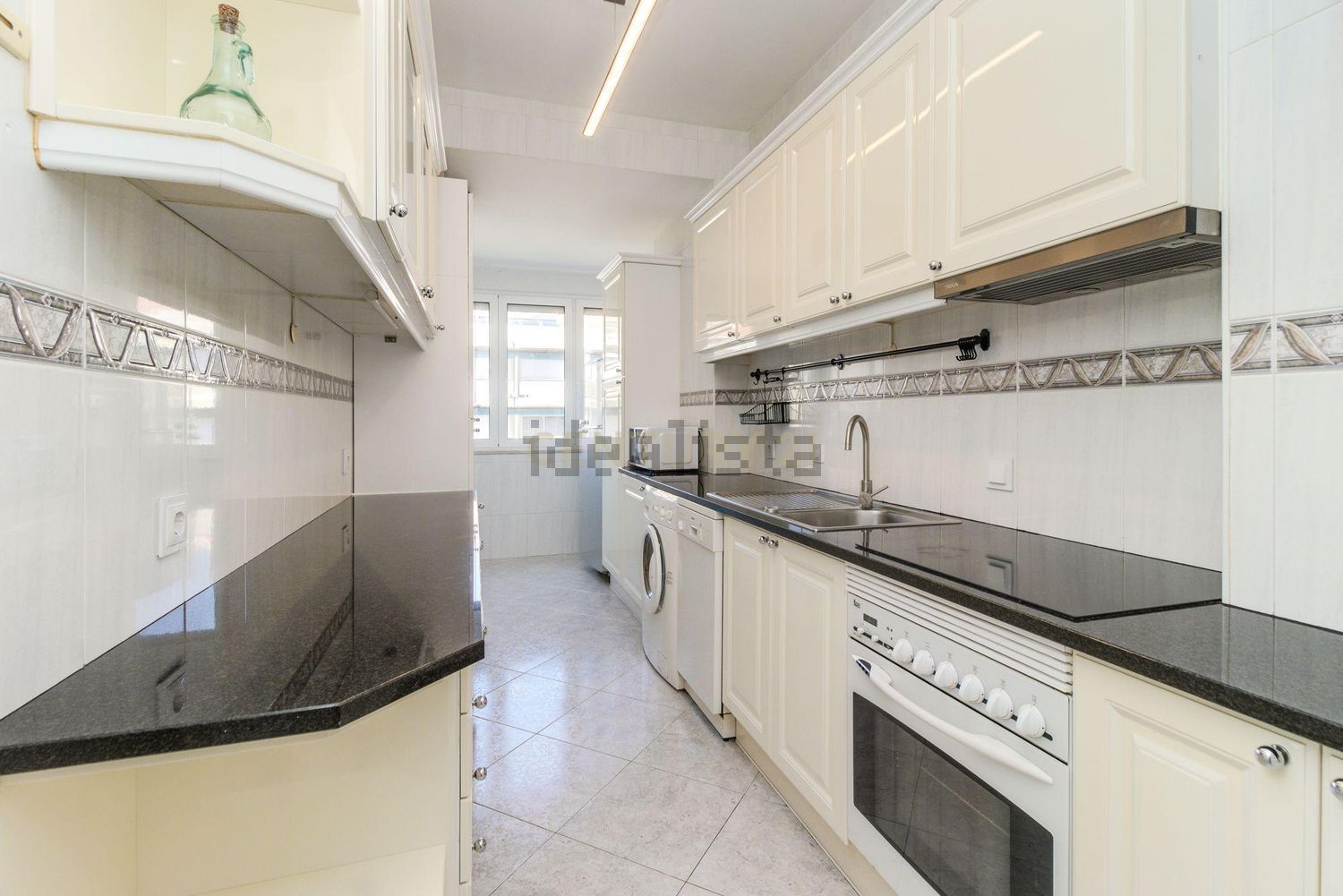 出租公寓 t2在Avenida Conselheiro Barjona de Freitas, 7 - 厨房