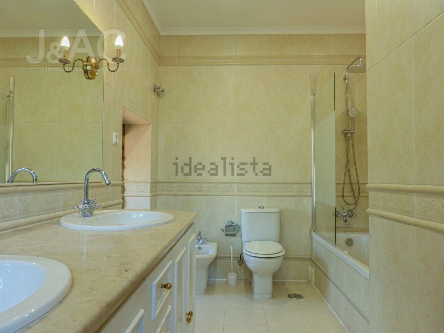 出租公寓 t2在Rua Antonio Carlos Oliveira - 卫生间