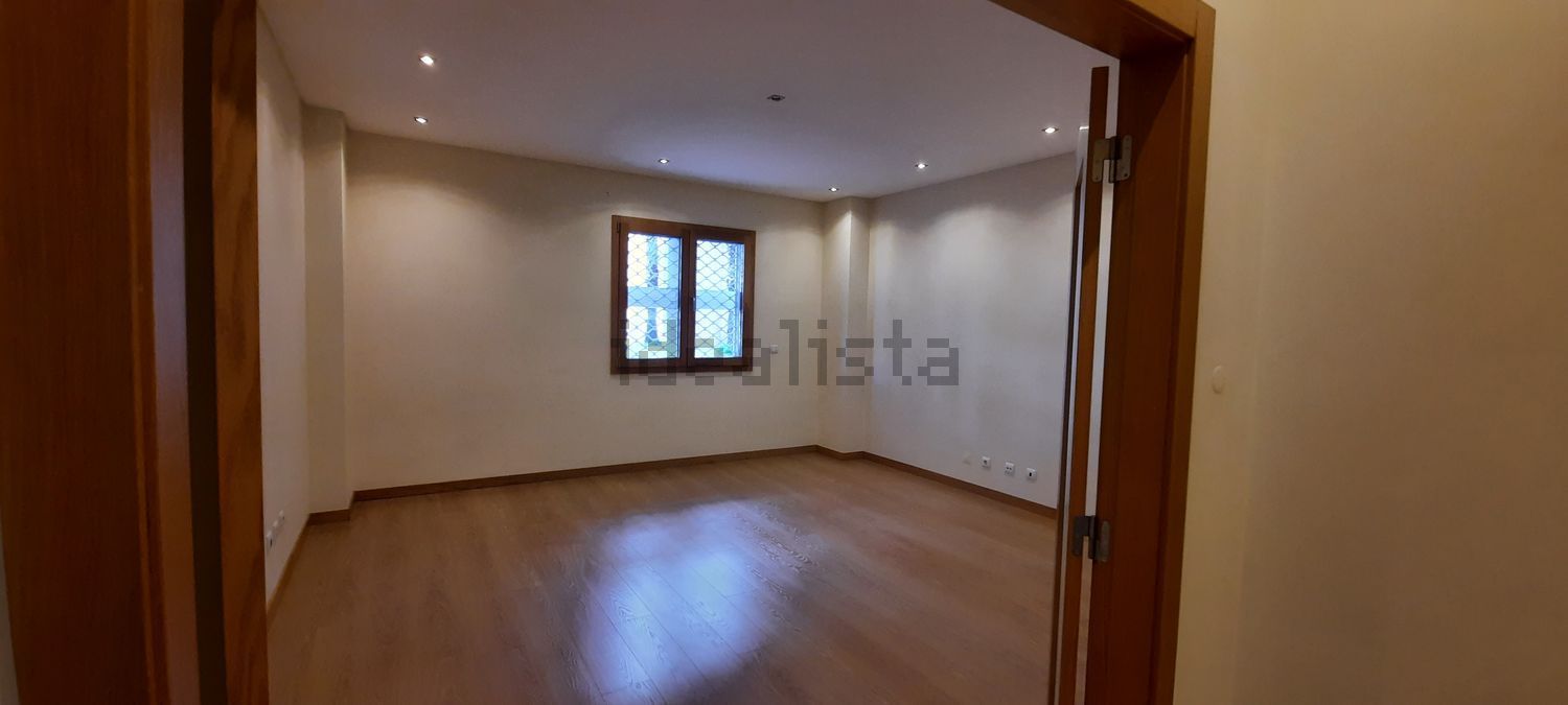 出租公寓 t2在Avenida Descobertas, 71 Lote - 客厅