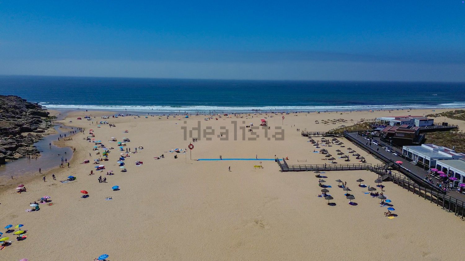 小楼房或独栋别墅出售在Rua do Brejo - 环境