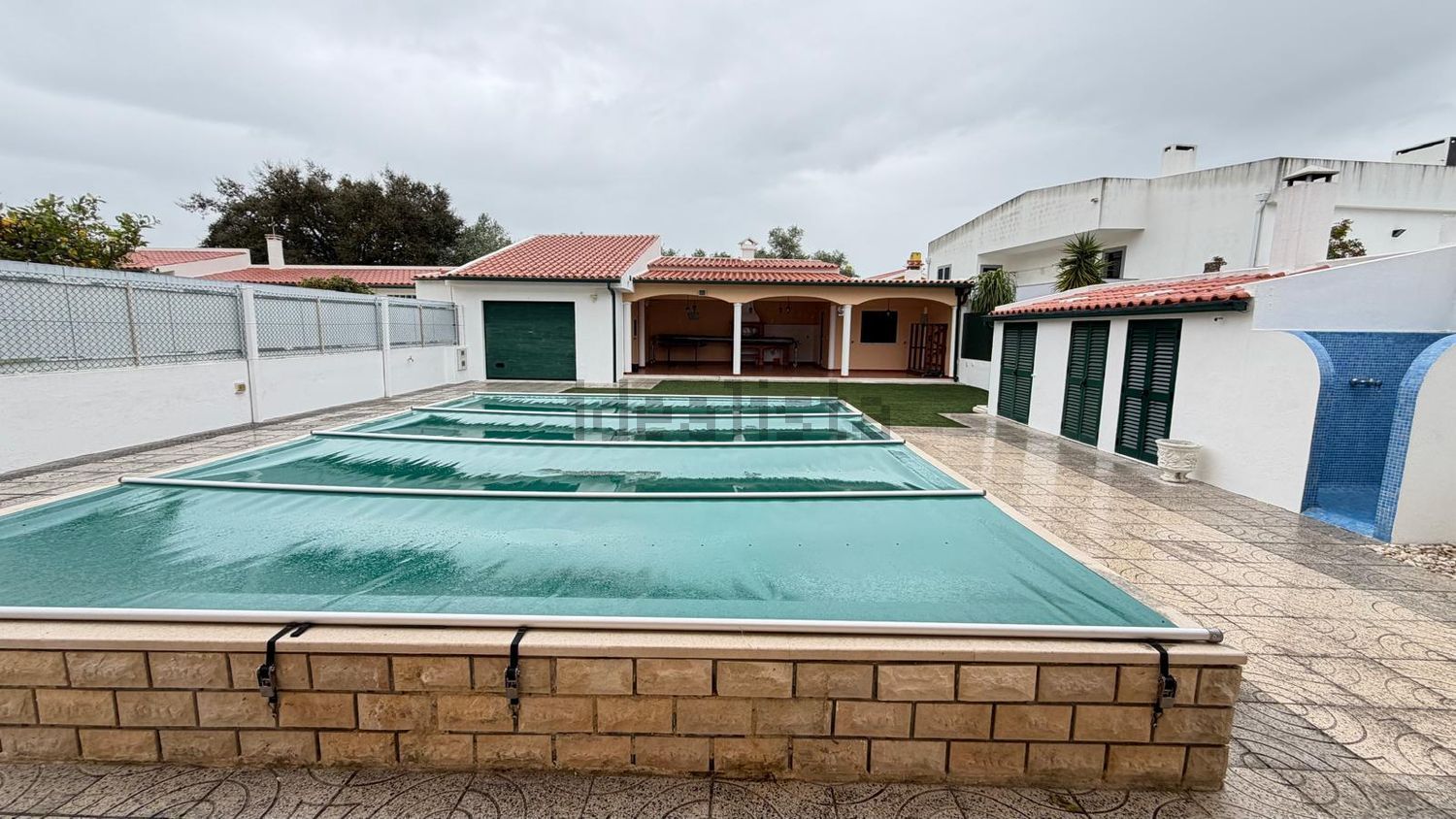 小楼房或独栋别墅出售在Quinta de Asseca - Padre Nabeto - 游泳池