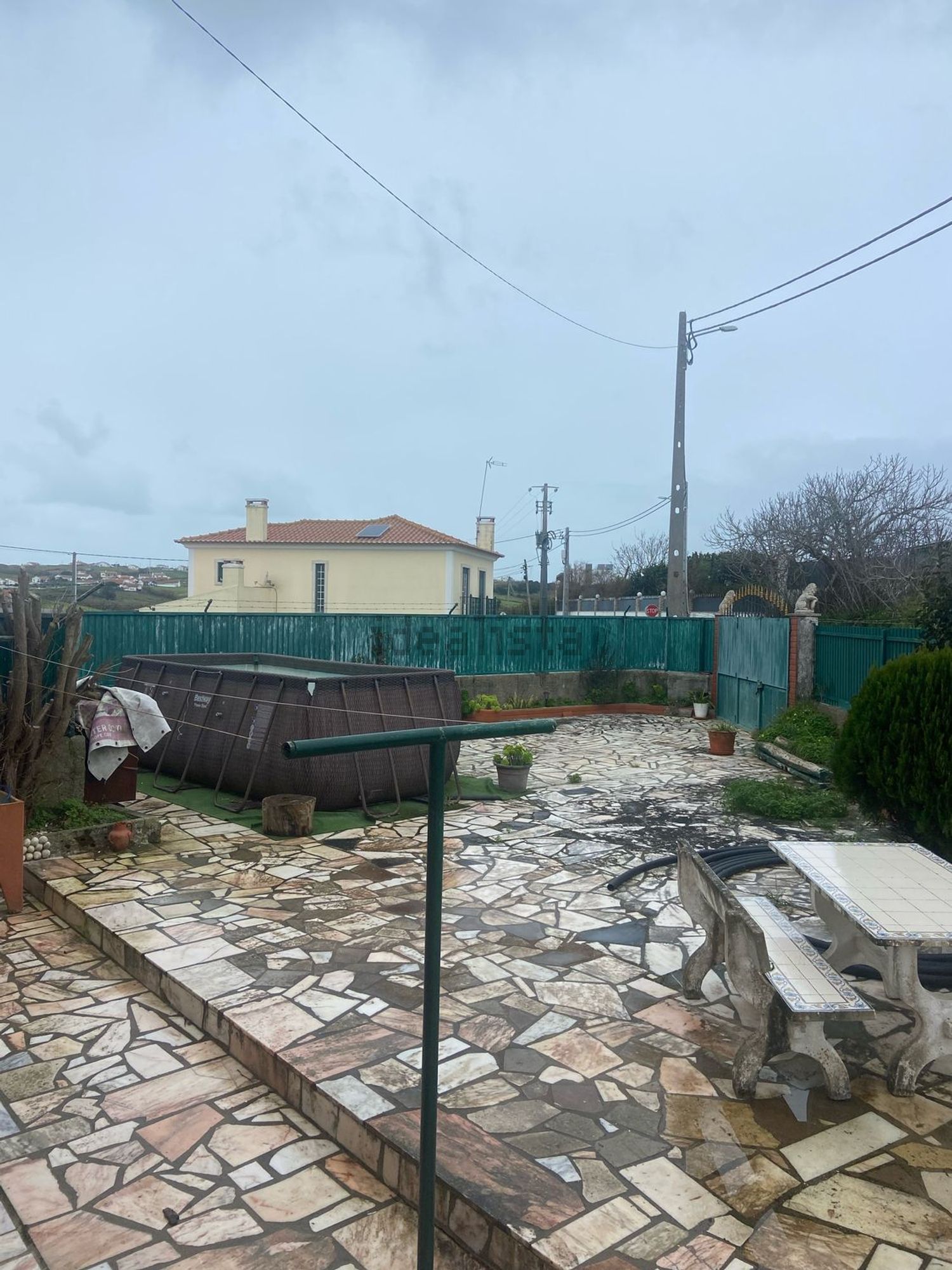 出租小楼房或独栋别墅在Rua Principal, 13 - 外立面