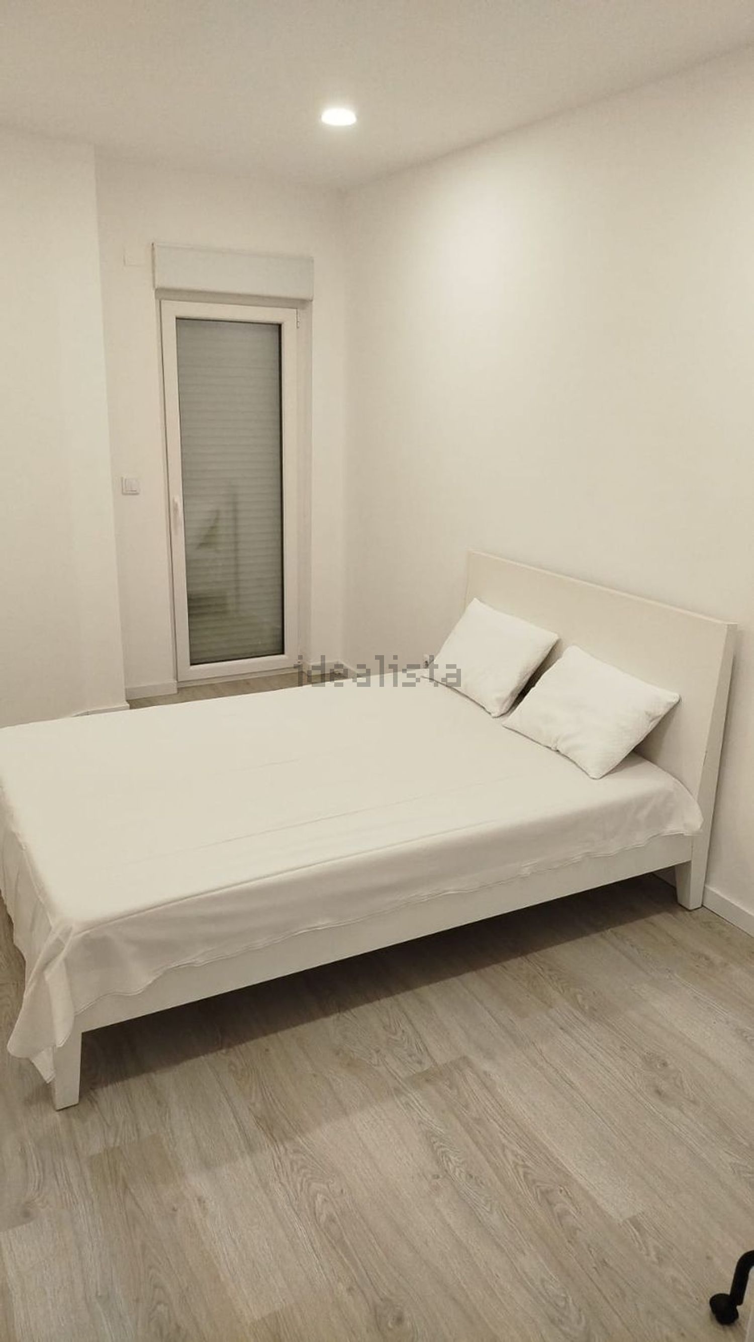 出租房间在Rua Ilha de São Tomé, 19 - 卧室