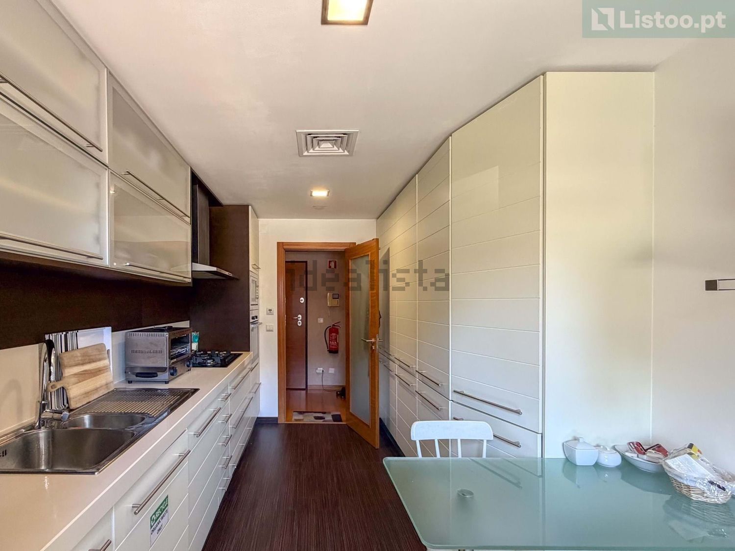 公寓 t2出售在Rua Manuel Teixeira Gomes - 过道