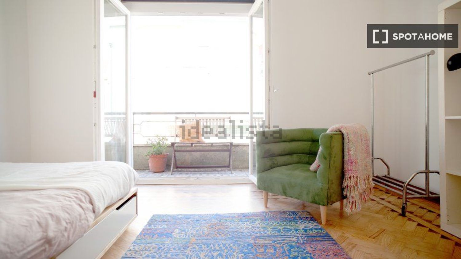 出租房间在Avenida Pedro Álvares Cabral - 客厅