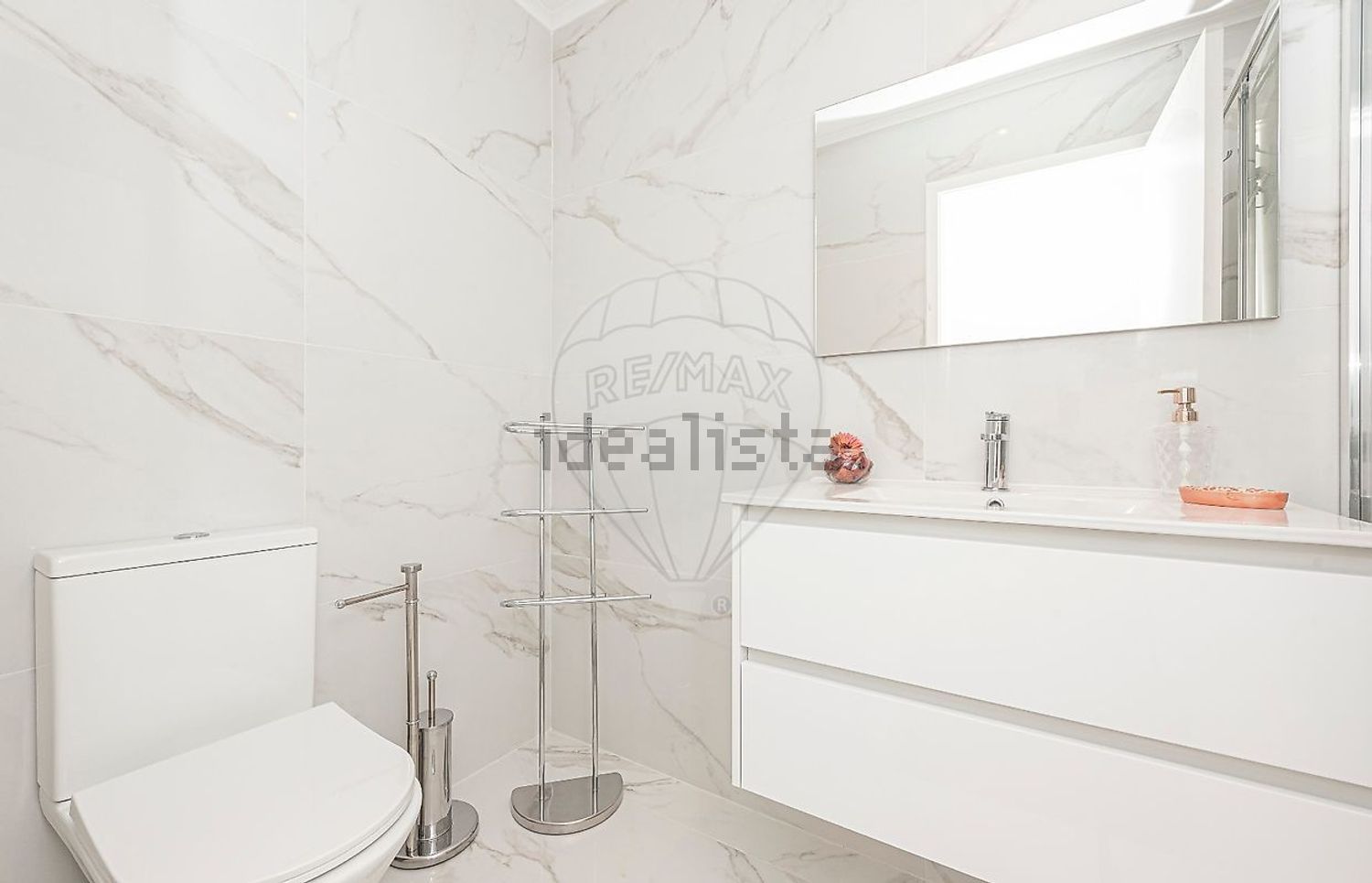 出租公寓 t2在Rua Álvaro Benamor - 卫生间