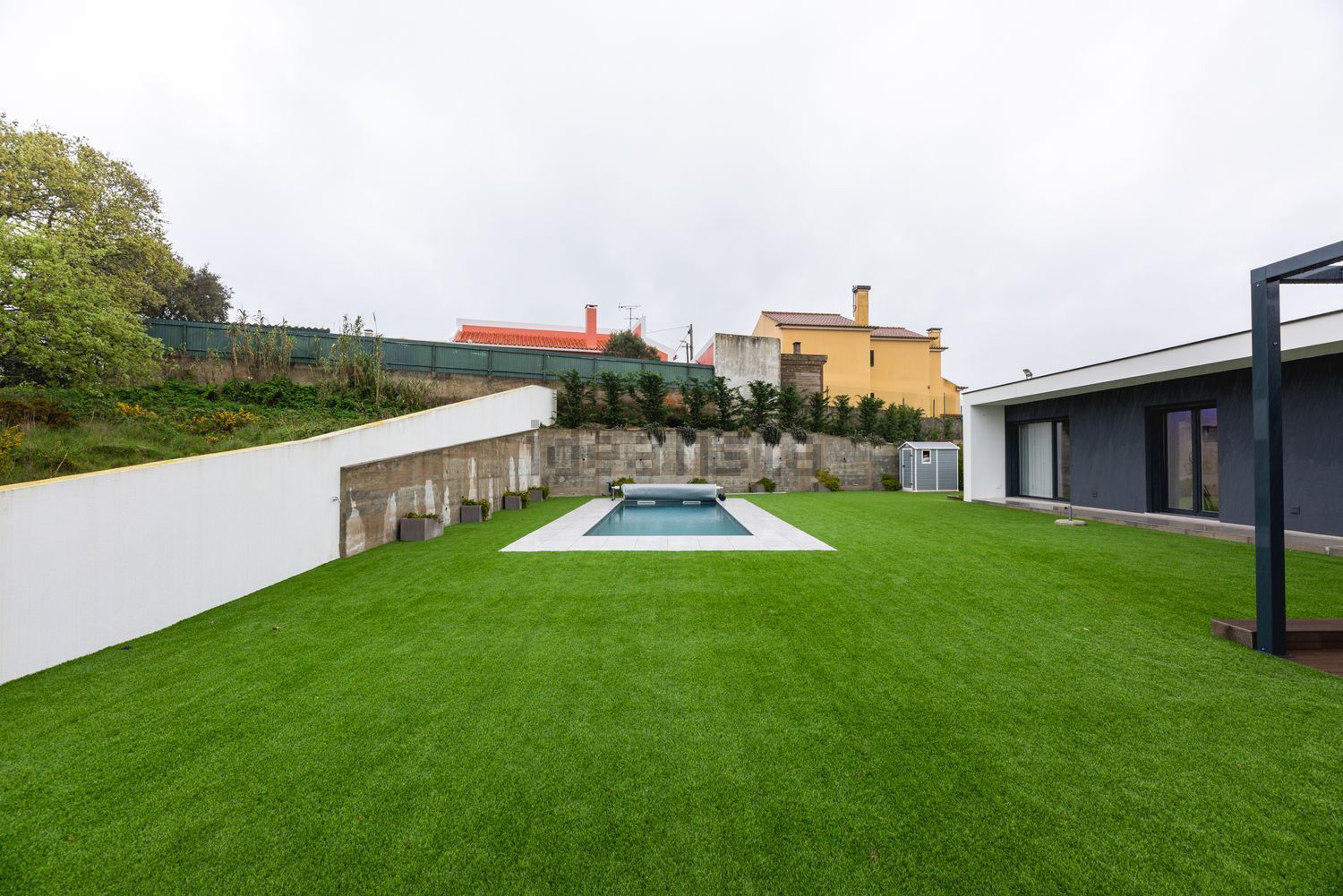 小楼房或独栋别墅出售在Rua da Mandinga s/n - 外立面