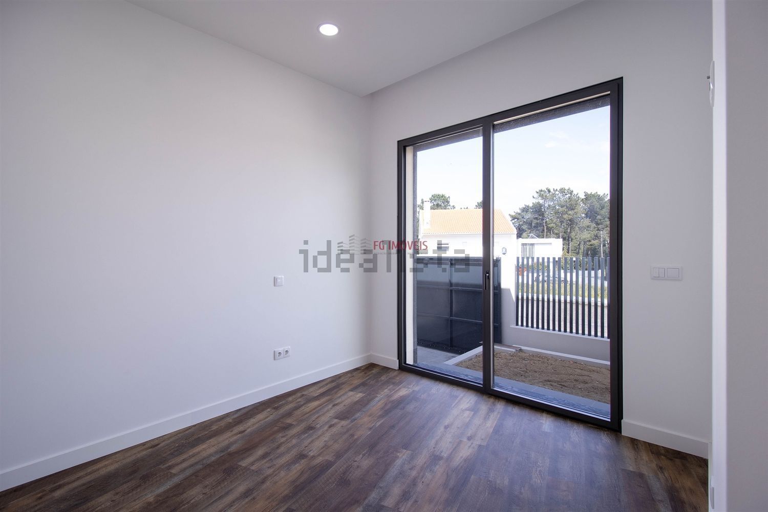 小楼房或独栋别墅出售在Rua das Olaias - 卧室