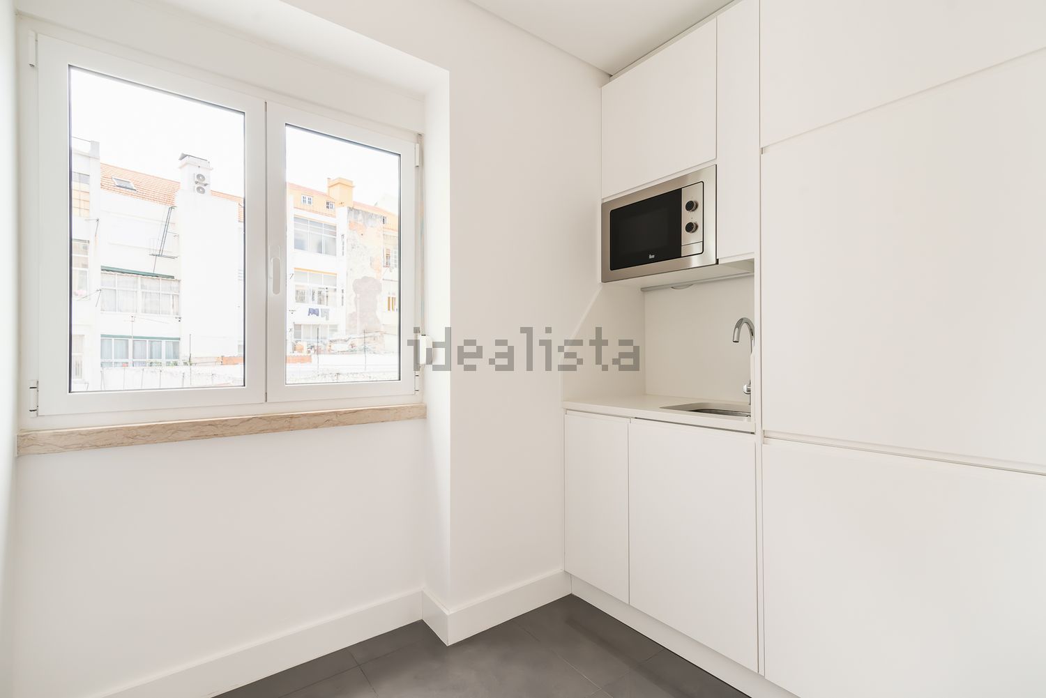 出租公寓 t1在Rua Neves Ferreira - 厨房