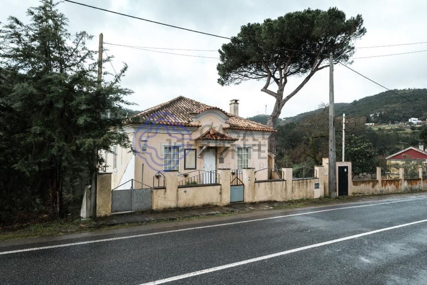 农庄出售在Rua Heróis do Ultramar, 113 - 外立面