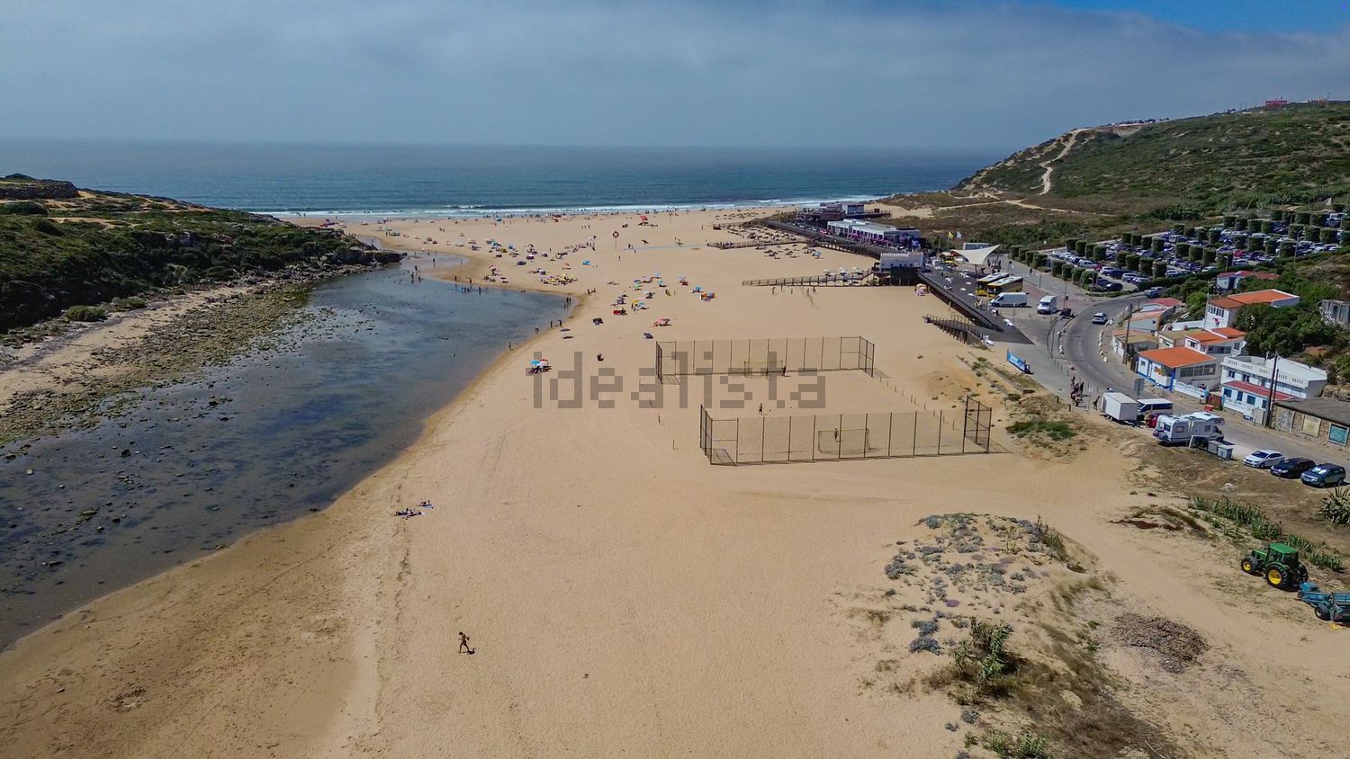 小楼房或独栋别墅出售在Rua do Brejo - 环境