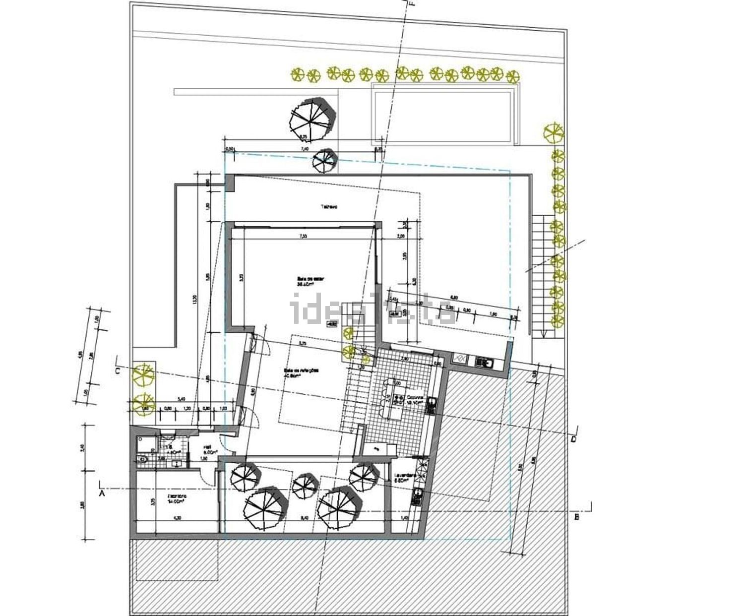 小楼房或独栋别墅出售在Rua das Lombas - 平面图