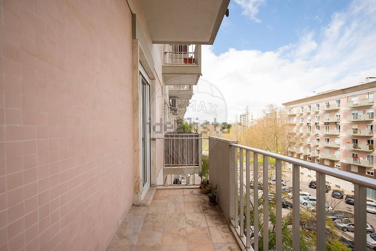 出租公寓 t2在Rua Luís Pastor de Macedo - 阳台