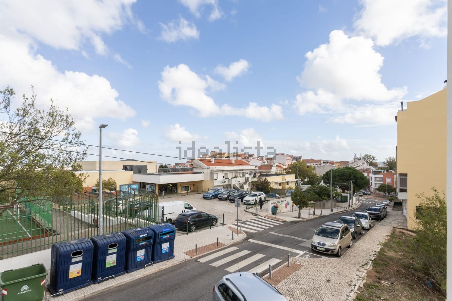 公寓 t3出售在Rua Maria Amália Vaz de Carvalho s/n - 周边