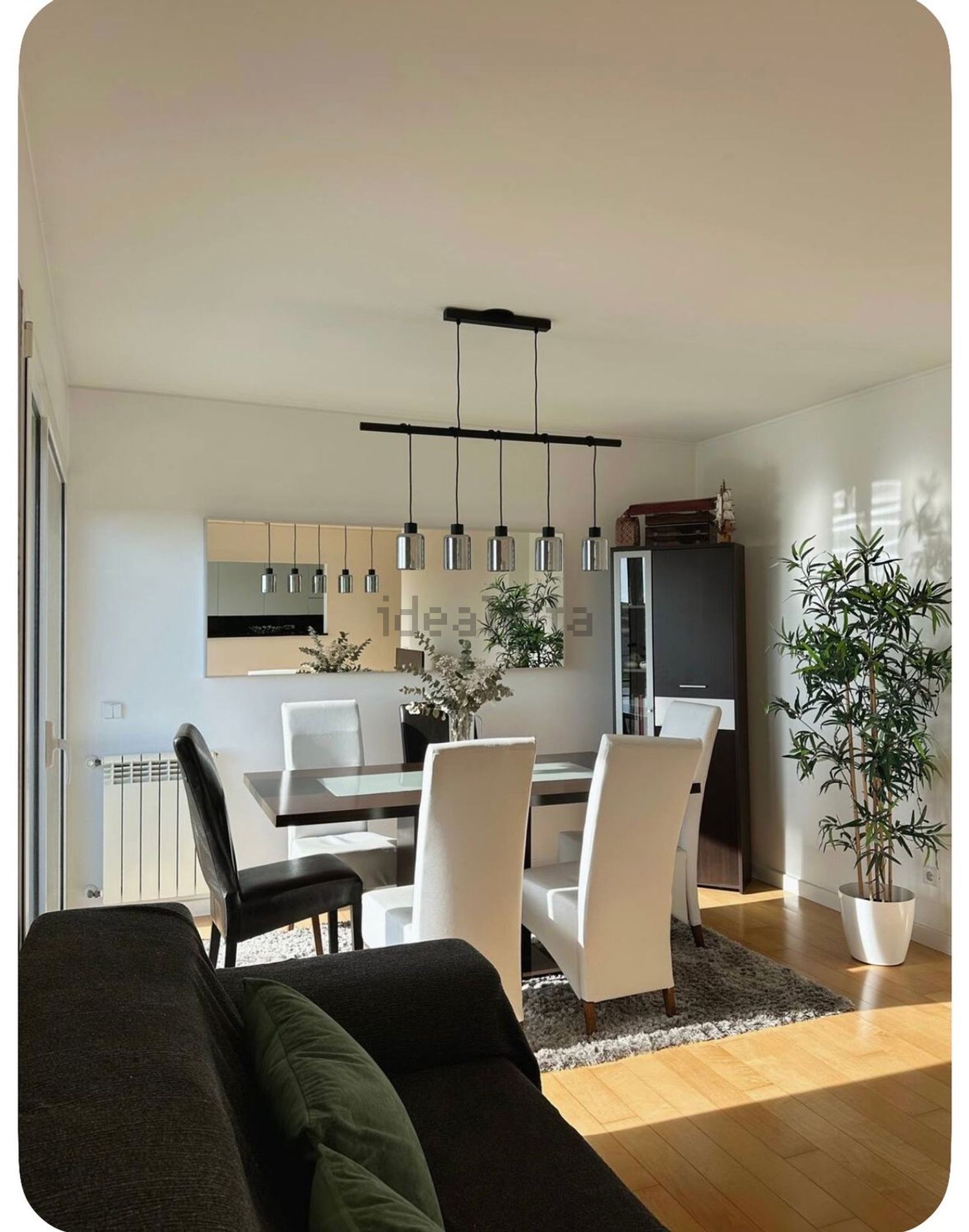 出租小楼房或独栋别墅在Rua do Volga, 1 - 餐厅