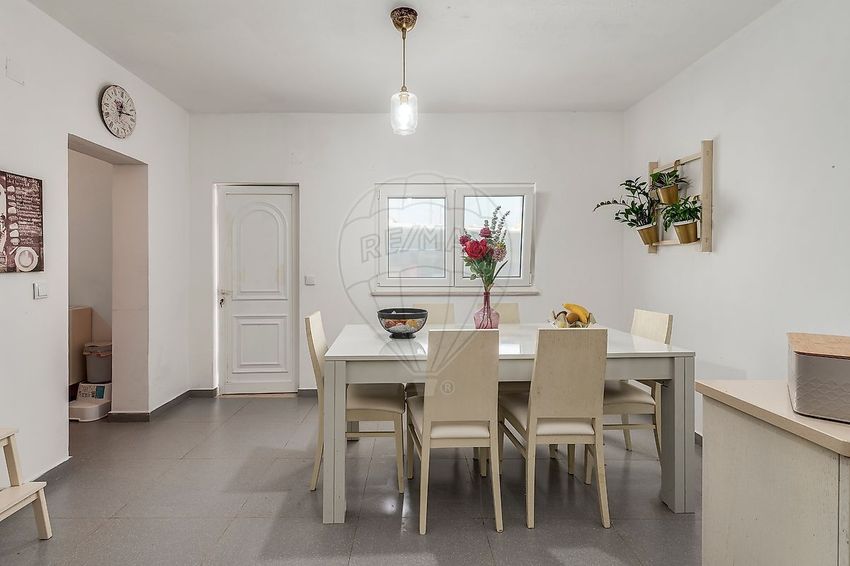 小楼房或独栋别墅出售在Rua Bento de Jesus Caraça