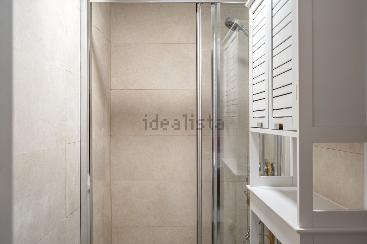 出租公寓 t1在Rua dos Ferreiros à Estrela - 试衣间