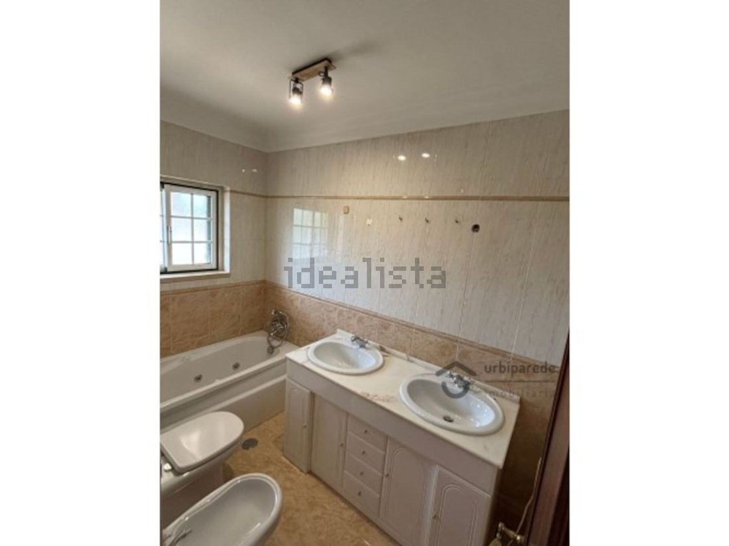 出租小楼房或独栋别墅在Praceta Susana Feitor s/n - 卫生间