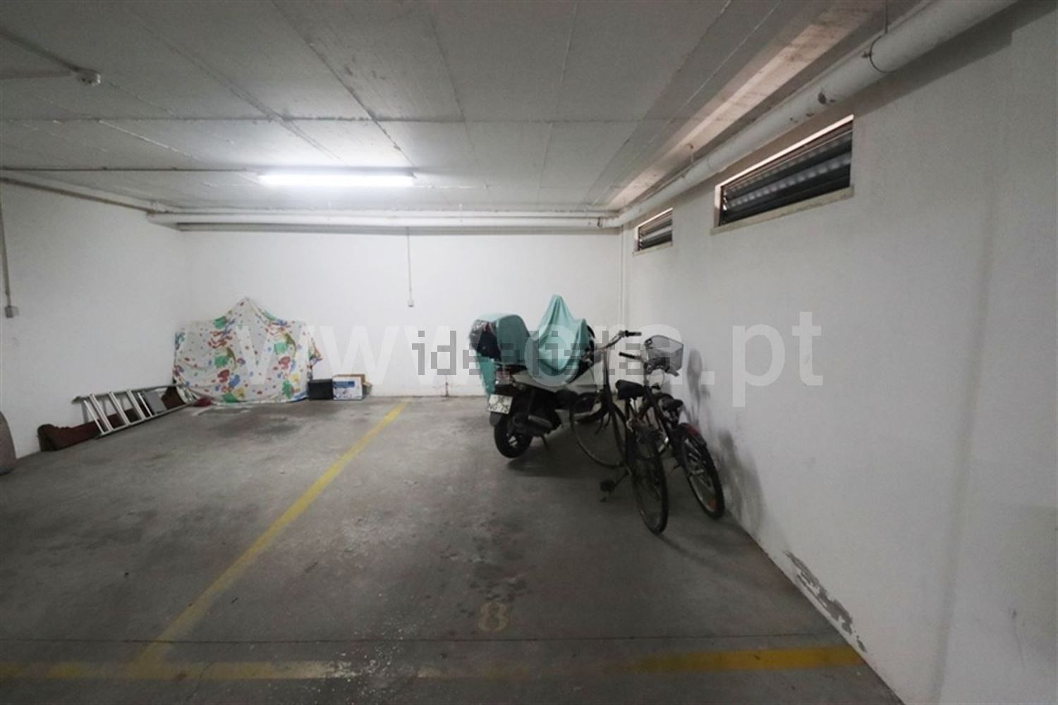 出租公寓 t3在Rua António Botto - 停车位