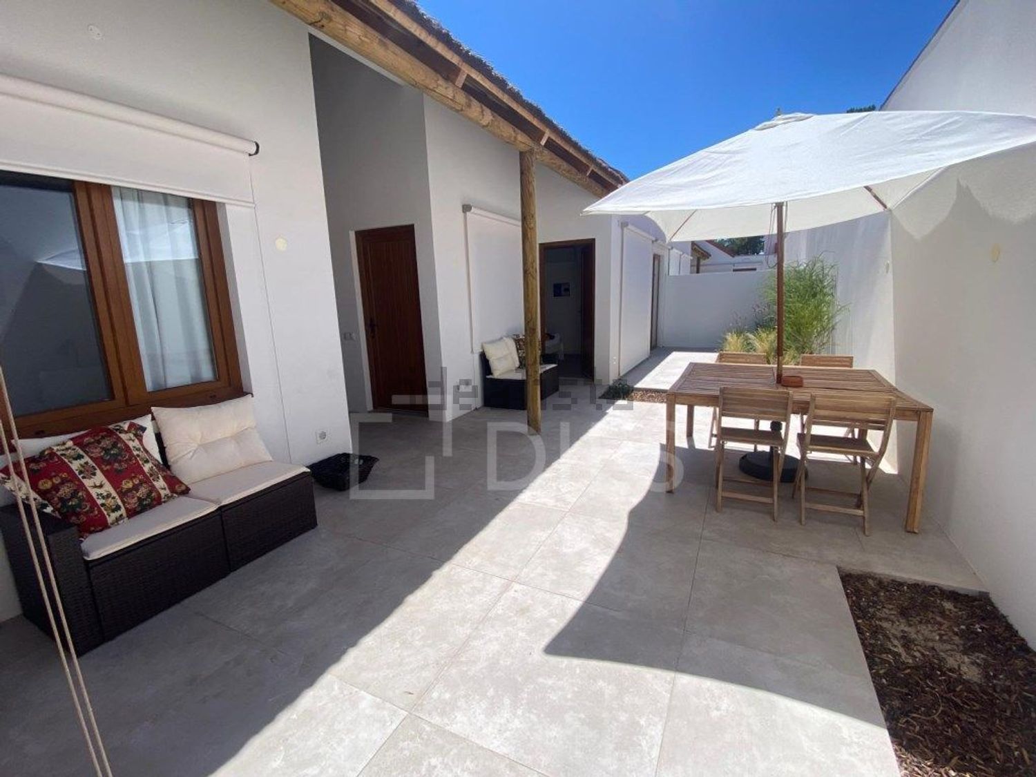 小楼房或独栋别墅出售在Rua da Eira - 阳台