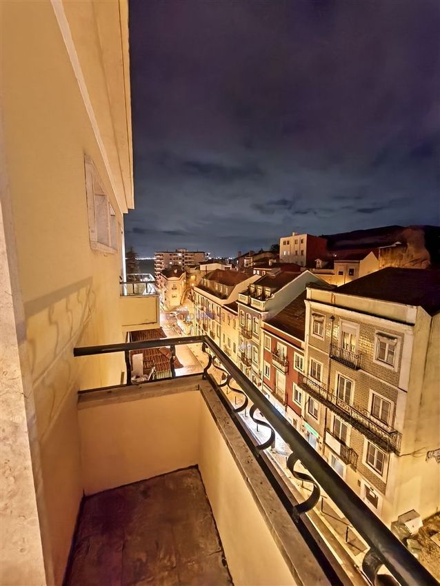 出租公寓 t3在Rua do Vale de Santo António s/n